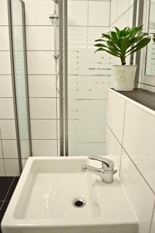 Hostel Nanina Gröbenzell Pokój zdjęcie
